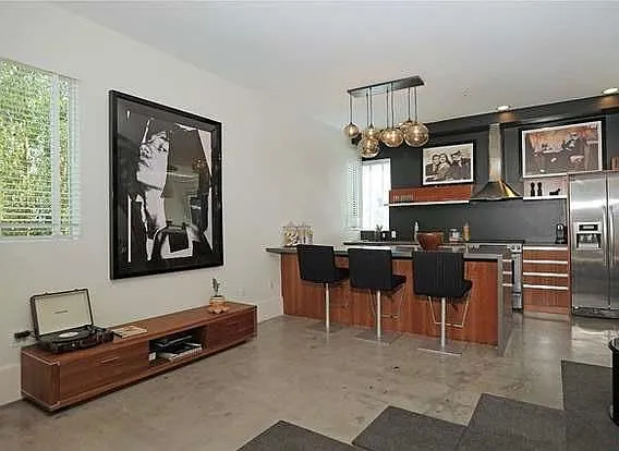 1137 Hacienda Pl #101 — Photo 5