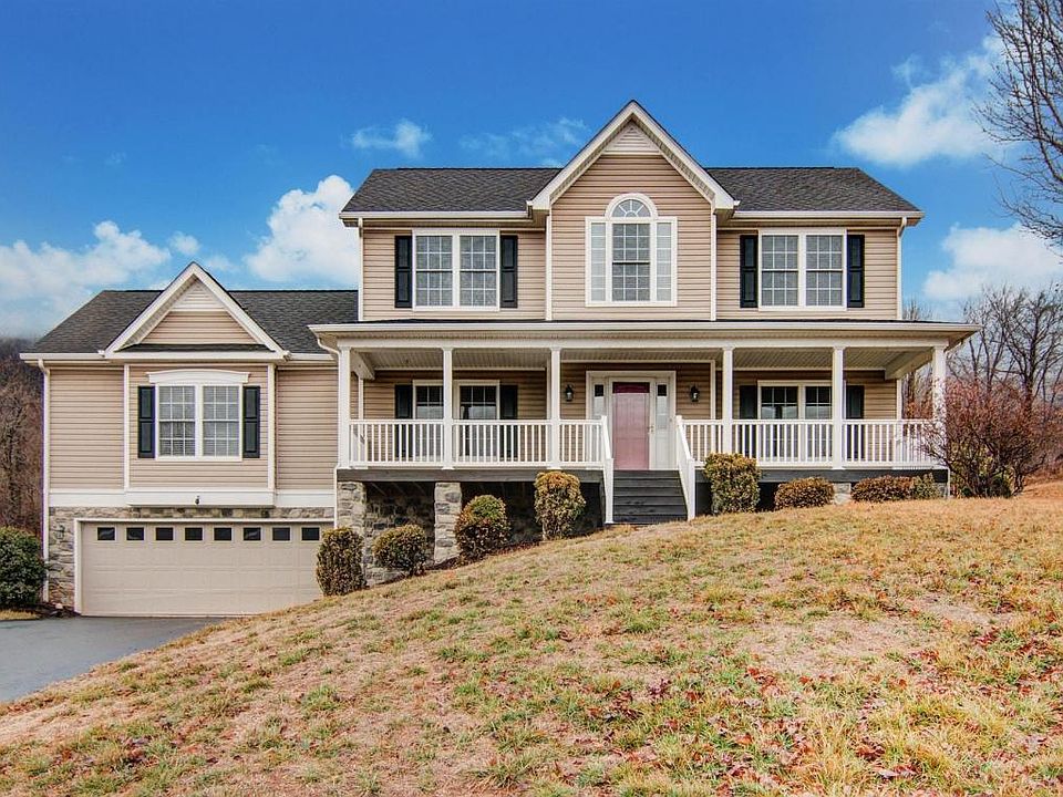 1st image of 6207 Crumpacker Dr