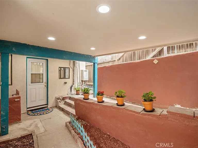 832 Cypress Ave — Photo 17