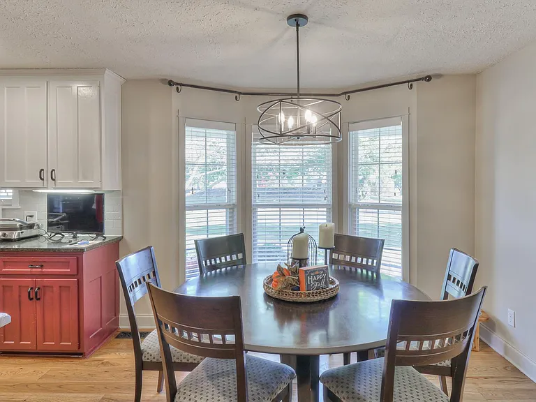 1236 Hunters Point Ln — Photo 7