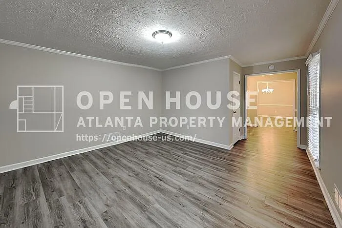4 bed, 2.5 bath, 2796 sqft, $2,910 — Photo 4