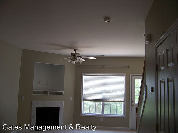 5th image of 1838 Birmingham Dr