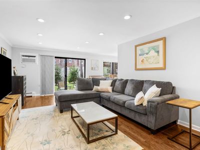 555 Central Park Avenue #102, Scarsdale, NY, 10583