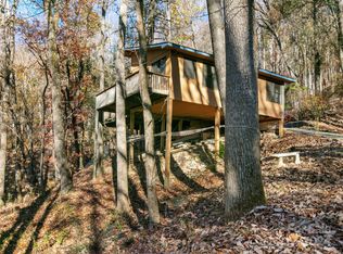 375 W Poplar Dr, Hendersonville, NC 28792