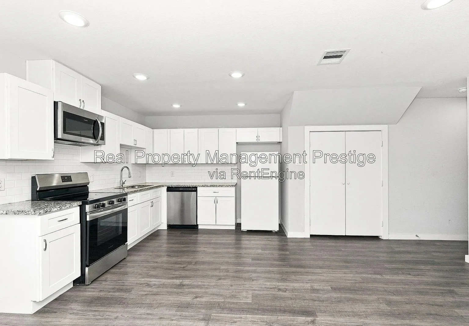 3 bed, 2.0 bath, 1200 sqft, $1,595 — Photo 3
