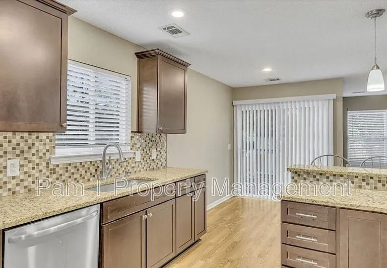 8 Rivermarsh Ct — Photo 11