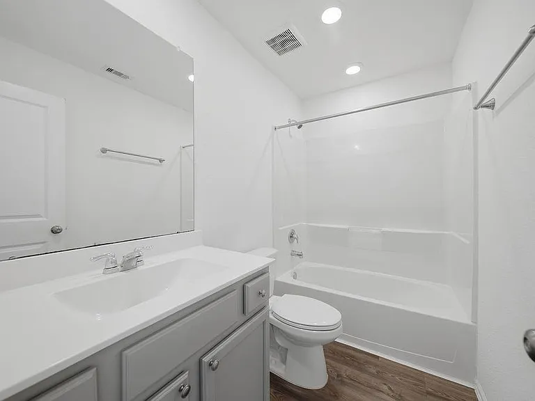14230 Overbrook Willow Way — Photo 32