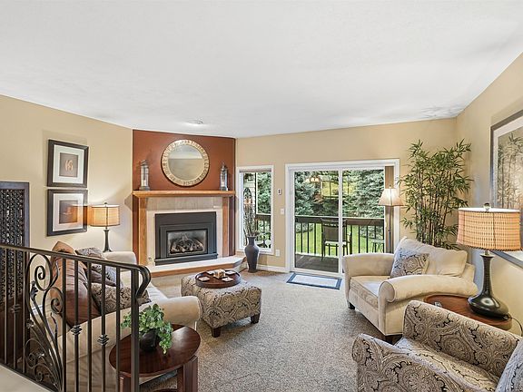 5th image of 22813 E Clearwater Ln