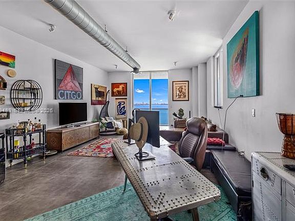 5th image of 700 NE 25th St APT 1104