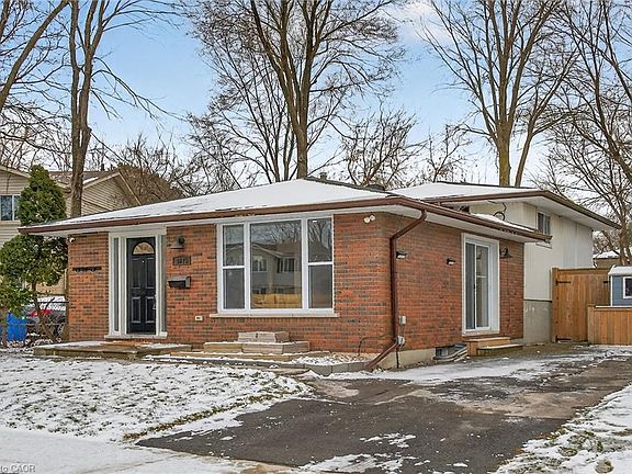 2nd image of 3075 Empire Pl