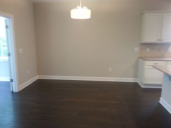 4th image of 1604 Waddell Ct #1151