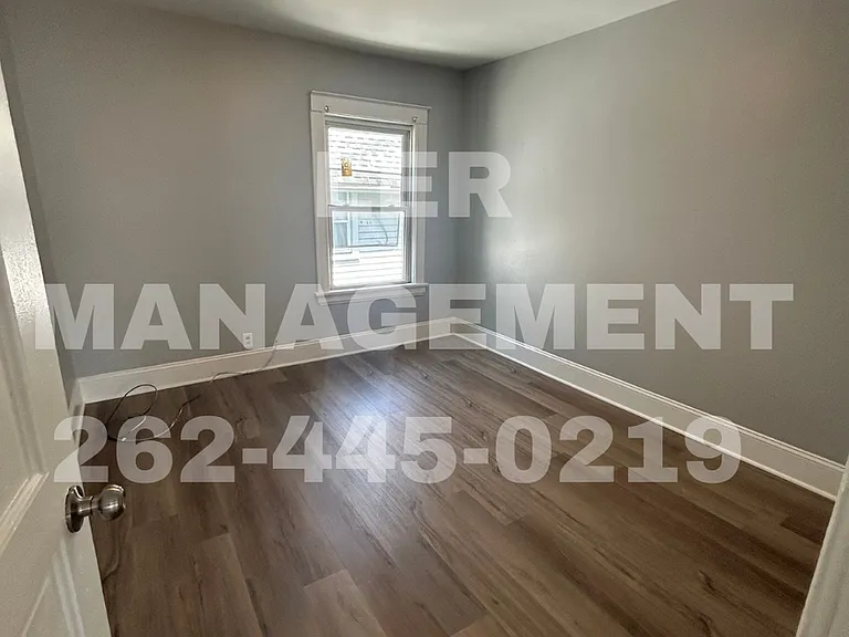 5426 16th Ave — Photo 11