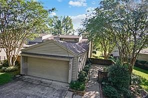 1st image of 587 Beau Chene Dr