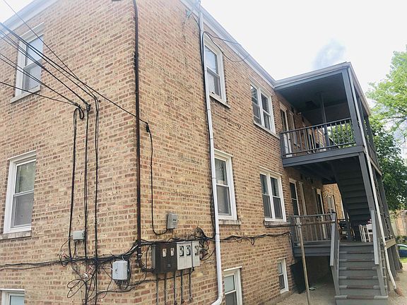 3rd image of 4814 Greenwood St #2E