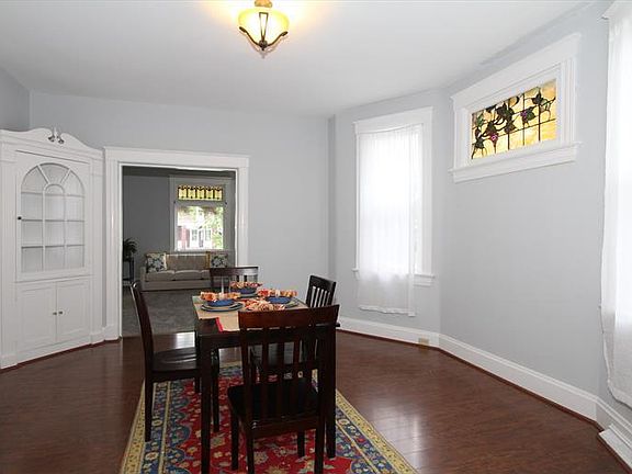 4th image of 4127 Thirty Third Ave