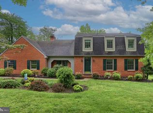 33 Banbury Rd, Hummelstown, PA 17036