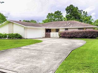 4600 Graves Ave, Groves, TX 77619