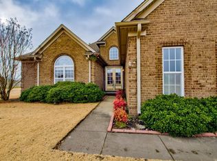 504 Apperson Dr, Marion, AR 72364