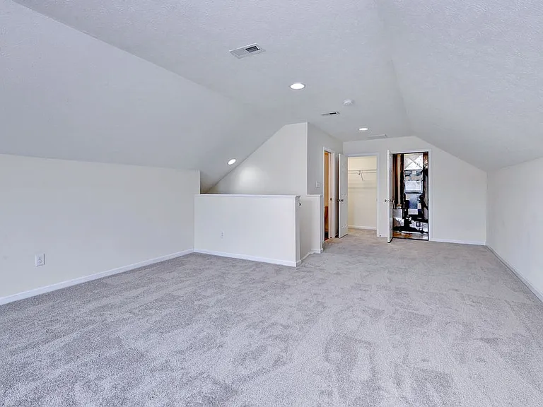 4688 Yeardley Loop — Photo 35