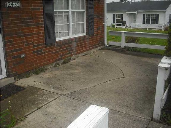2nd image of 2435 Winding Hills Ct