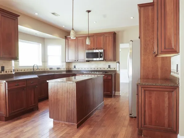 412 Glenn Ave, Egg Harbor Township, NJ 08234