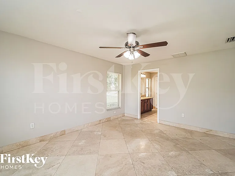 1606 SW 14th St — Photo 12