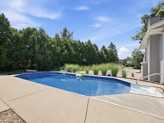 5th image of 803 Audubon Dr