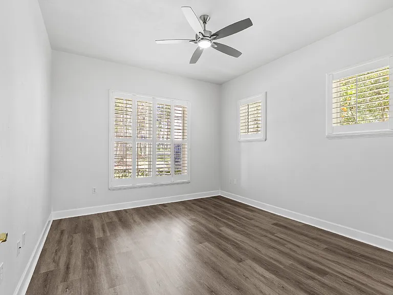 9510 NW 59th Ln — Photo 23