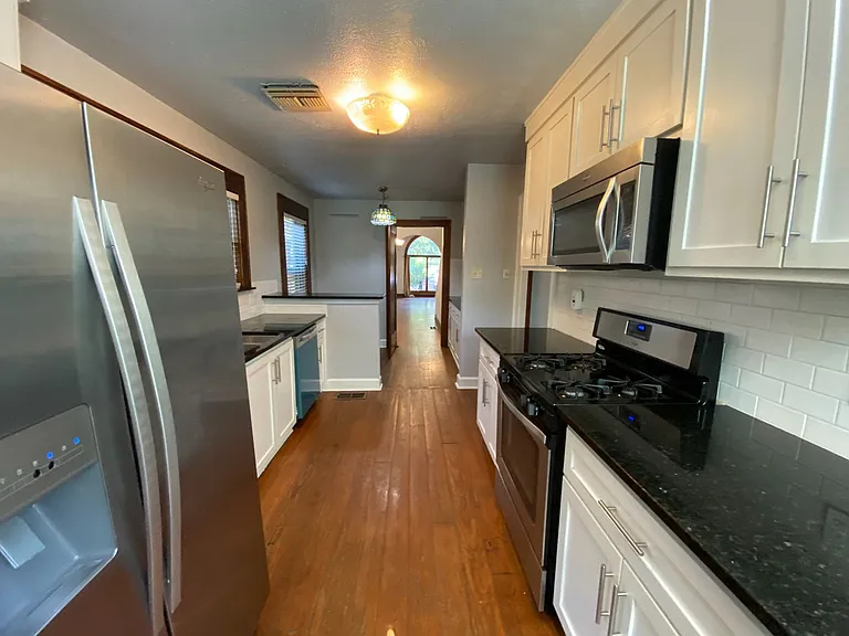 2830 San Gabriel Street — Photo 61