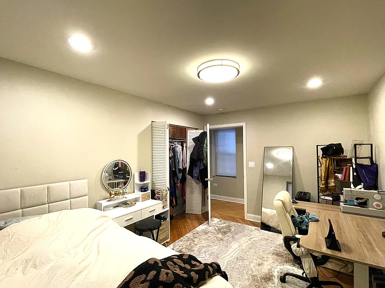 1522 W Superior St #1 — Photo 20