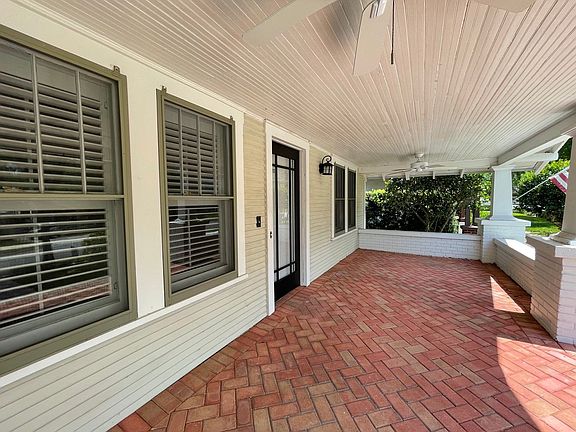 2nd image of 726 Mississippi Ave