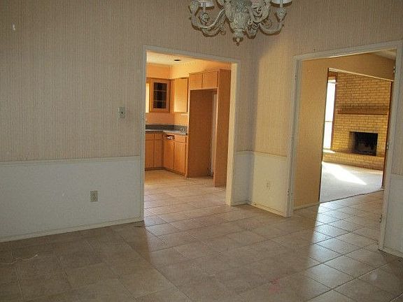 5th image of 3509 Wessex Ct