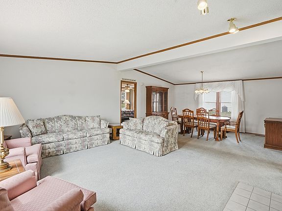 5th image of 1 Swallow Ln