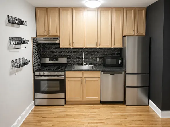 553 Undercliff Ave APT 2, Edgewater, NJ 07020