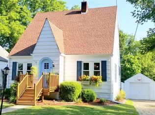 411 Cass Ave, Edwardsville, IL
