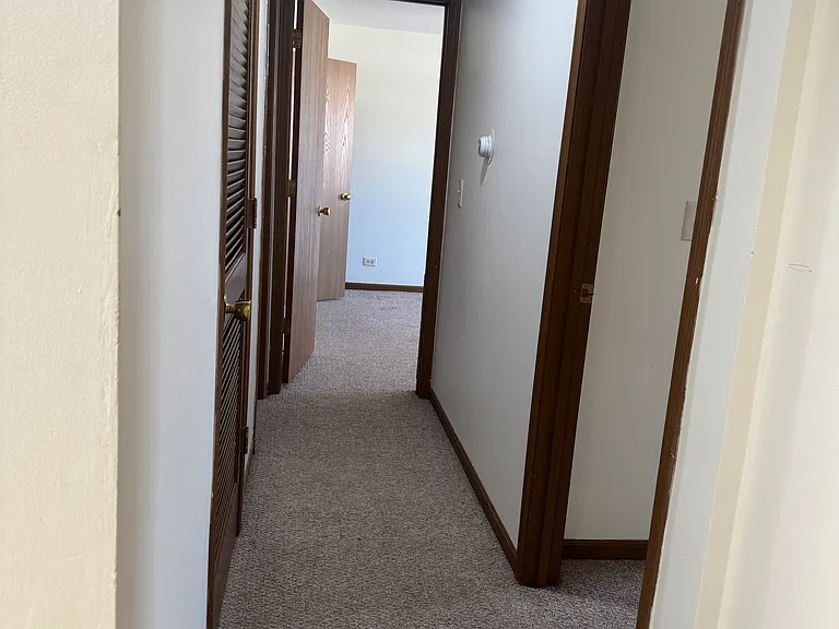 301 Village Creek Dr #2B — Photo 3