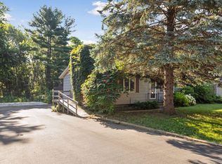 5869 Oldfield Ave N, Stillwater, MN 55082