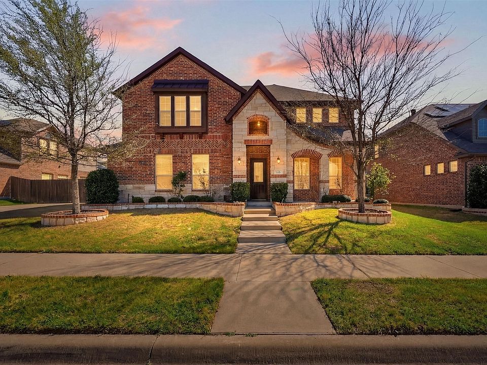 1st image of 110 Sweetleaf Dr