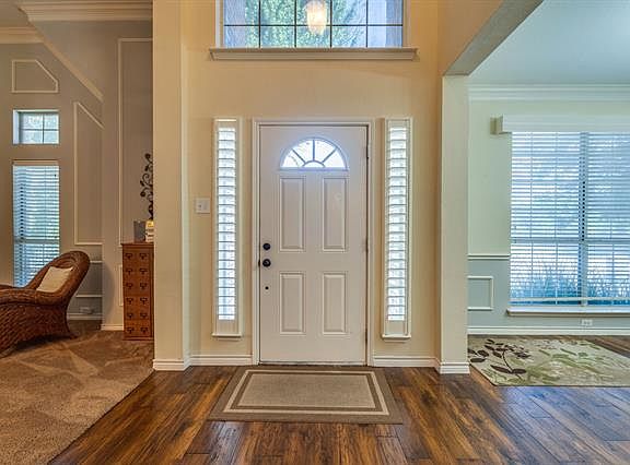 5th image of 2124 Elm Creek Ln