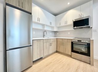 200 Kent St #5D, Brooklyn, NY 11222