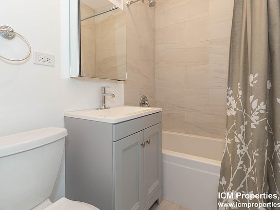 5th image of 4837 N Wolcott Ave APT 2A