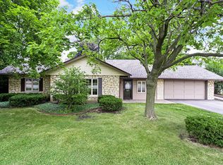 1600 W 55th St, La Grange Highlands, IL