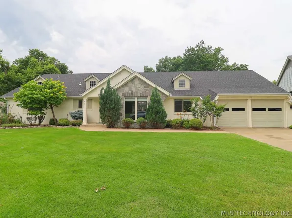 5230 S Irvington Pl, Tulsa, OK 74135