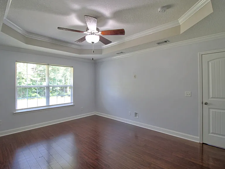 720 Highgrove Ct — Photo 14