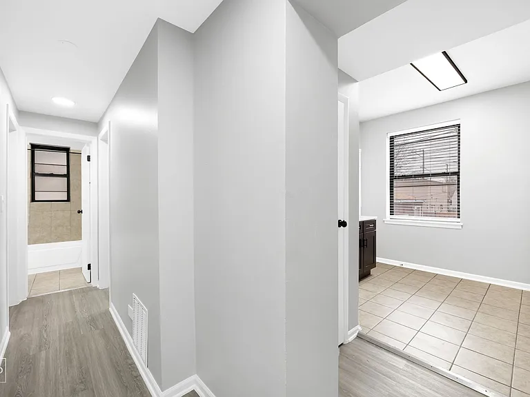 5015 S Champlain — Photo 19