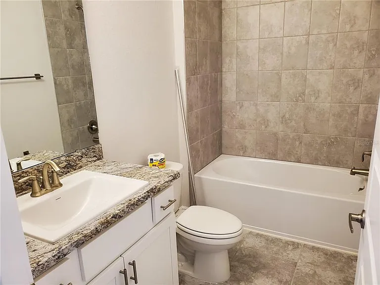 1138 Berry Ln — Photo 16