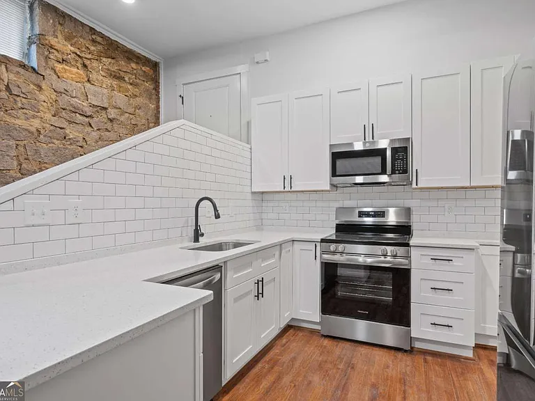360 Ponce De Leon Ave NE #15 — Photo 8
