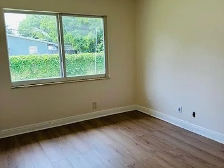 3421 Helena Dr — Photo 12