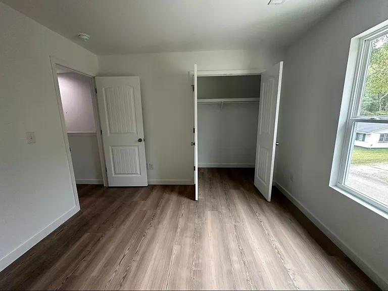 401 Morgan St #B — Photo 17