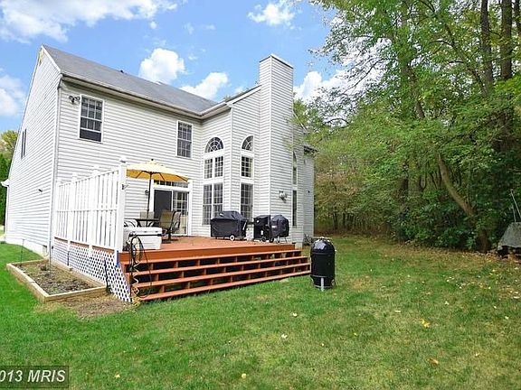 3rd image of 675 Autumn Crest Ct